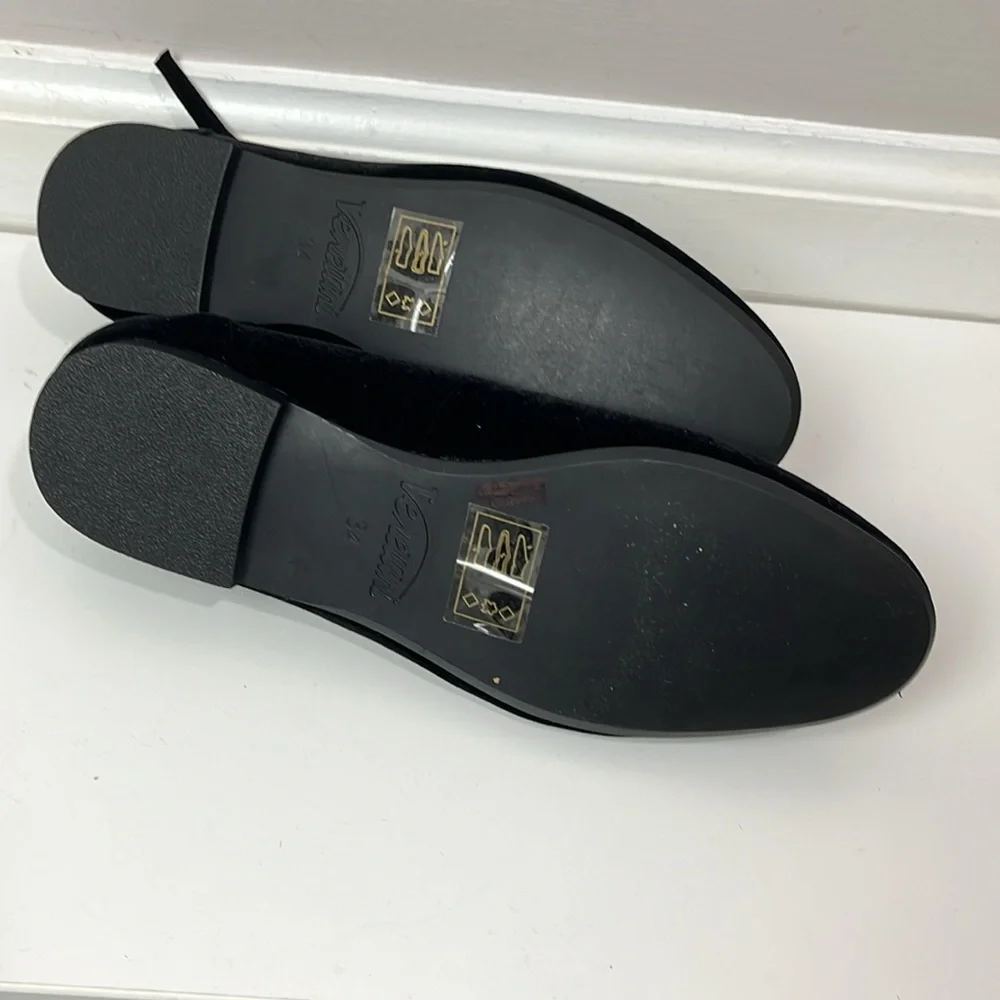 Venettini velvet T strap Mary Jane